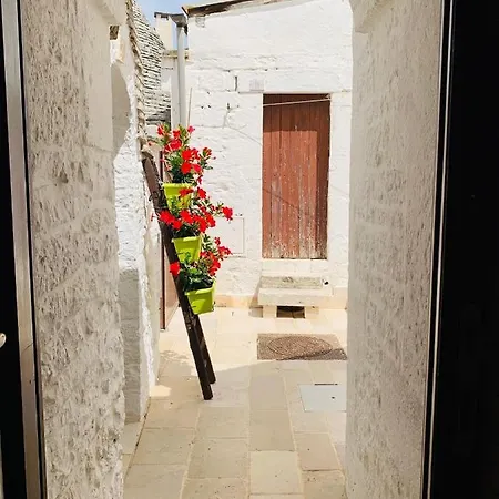Trulli Family - Trulli&cummerse 2*