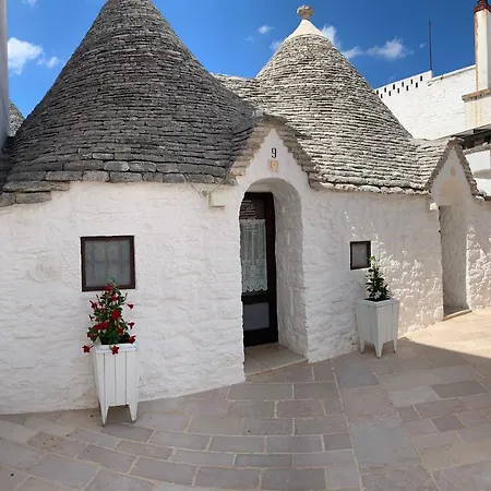 Trulli Family - Trulli&cummerse 2* Αλμπερομπέλο