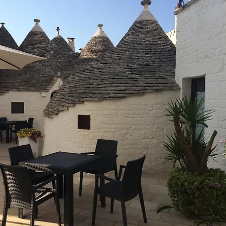 Trulli Family - Trulli&cummerse Πανσιόν 2*