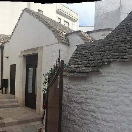 Πανσιόν Trulli Family - Trulli&cummerse Αλμπερομπέλο