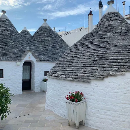 Πανσιόν Trulli Family - Trulli&cummerse